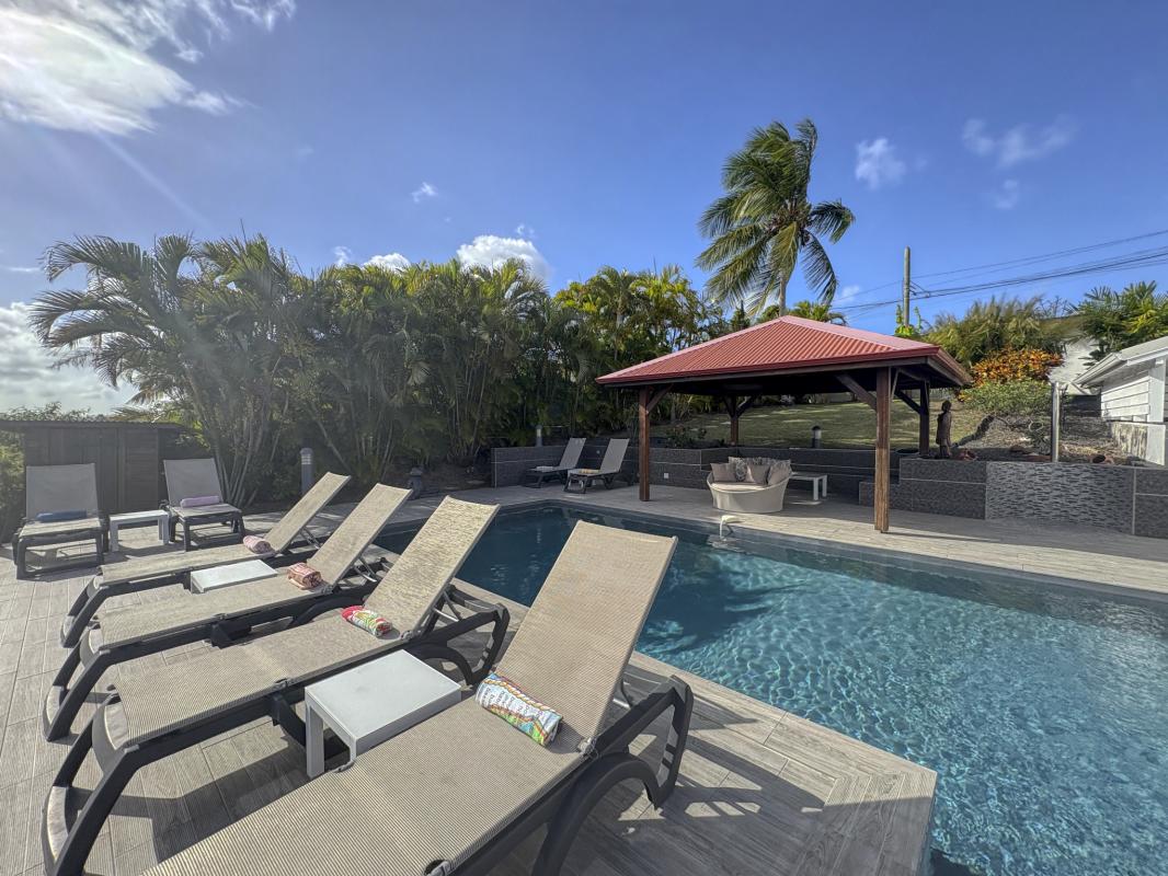 13.Location villa piscine vue mer Saint François Guadeloupe_Piscine